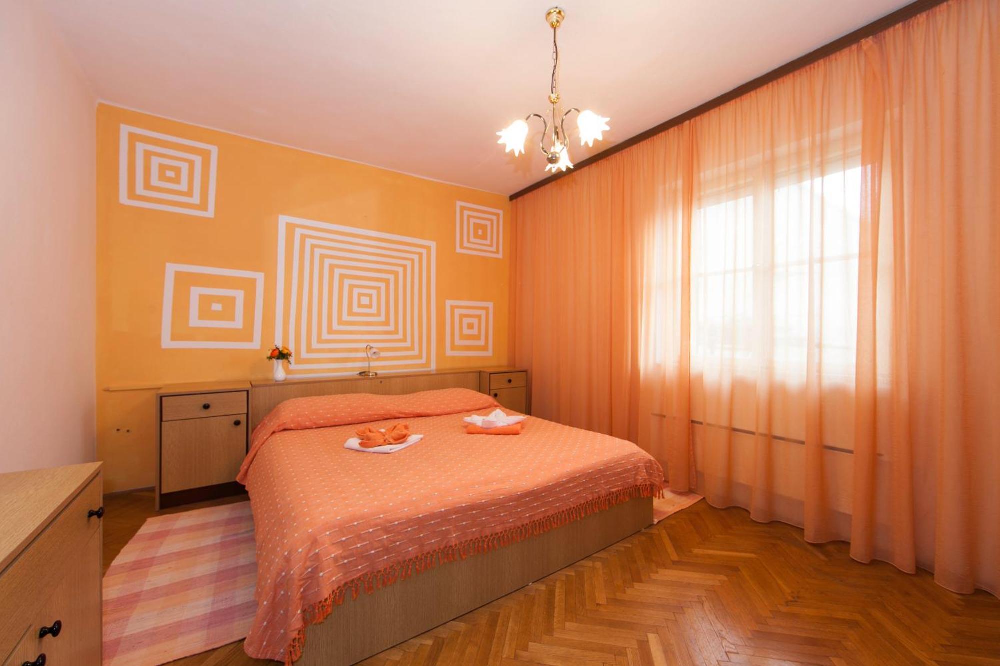 Apartmani Darinka Baska Voda Luaran gambar