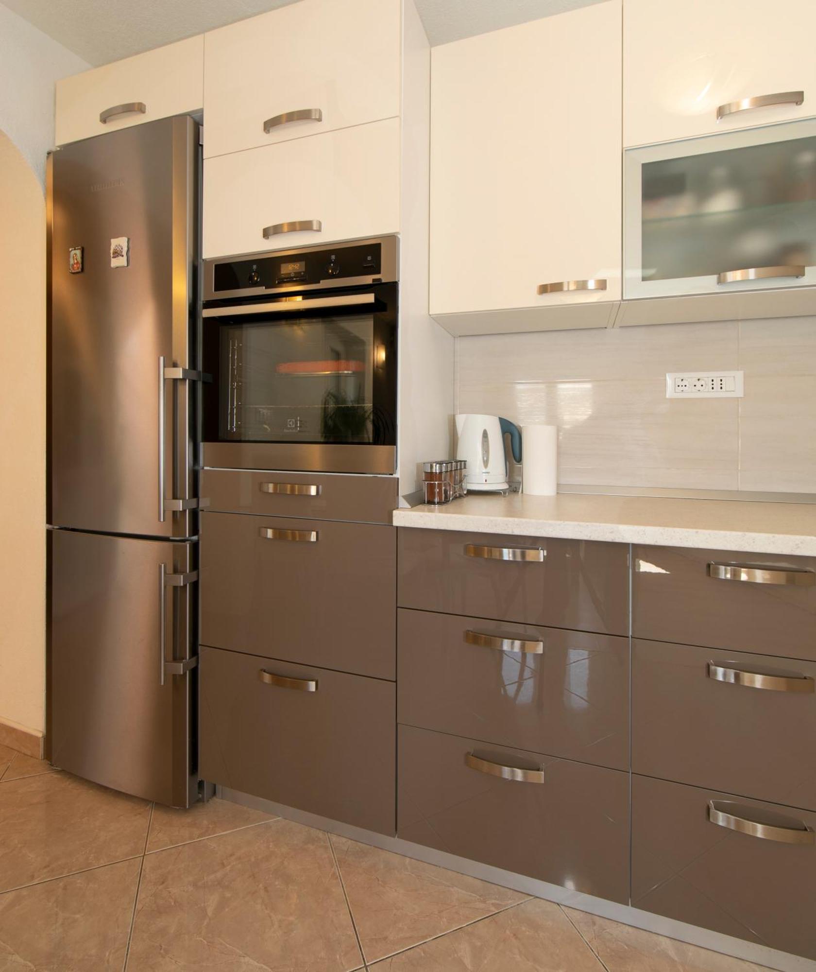 Apartmani Darinka Baska Voda Luaran gambar