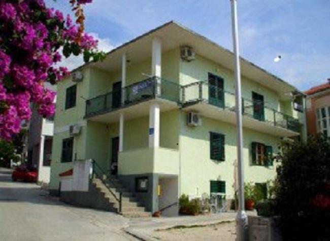 Apartmani Darinka Baska Voda Luaran gambar