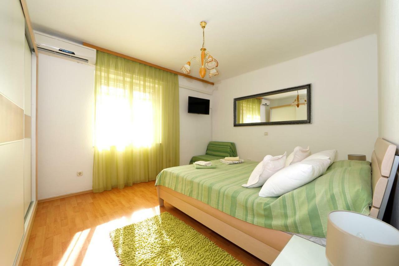 Apartmani Darinka Baska Voda Luaran gambar